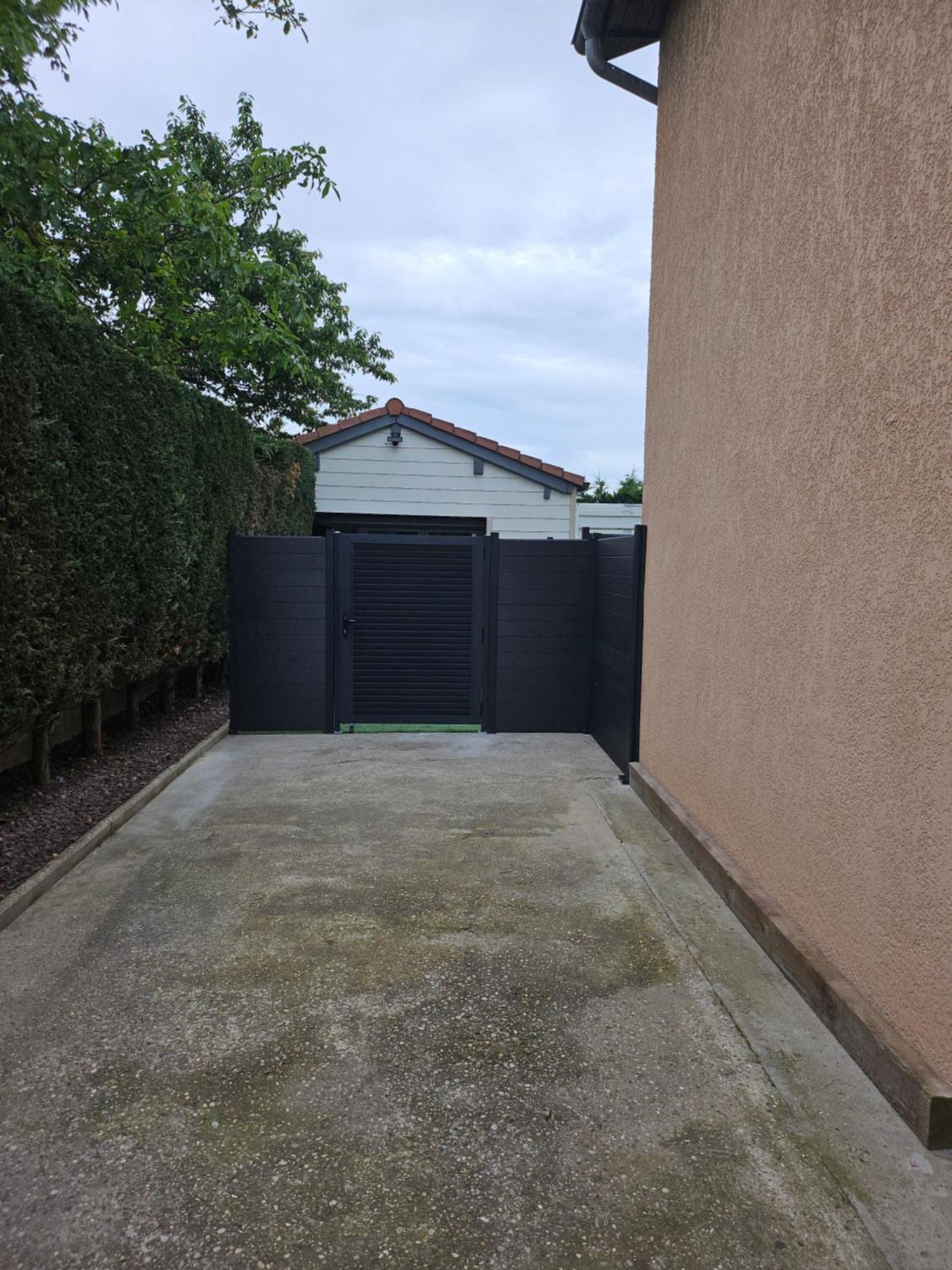 Hebergement Privee Jaccuzzi En Supplement Saint-Clair-du-Rhone Esterno foto